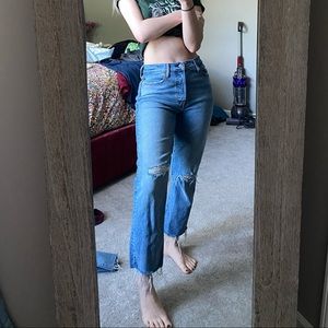 SOLD ❤️ Levi’s Wedgie Straight Jeans